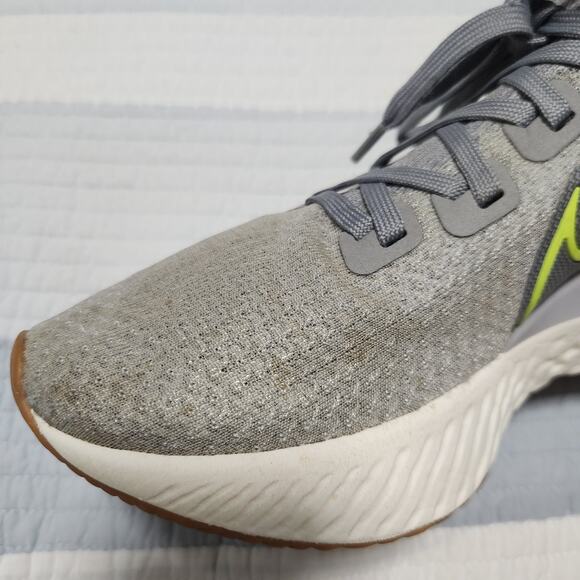 Nike React Fly Knit Size 8 Mens Gray and Neon - Picture 9 of 9